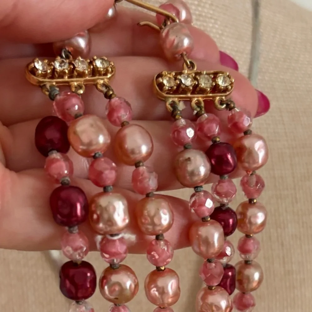 Glass and Acrylic Pink Pearl necklace - Picture 5 of 6
